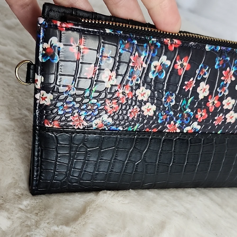 Nanette Lepore Black Floral Wristlet Clutch NEW